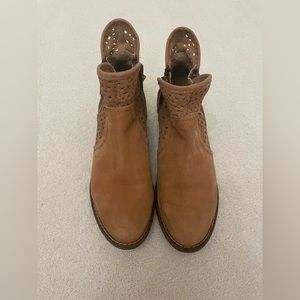 Tan 8.5 Corral Circle G Women’s Brown Cutout Shortie Boot